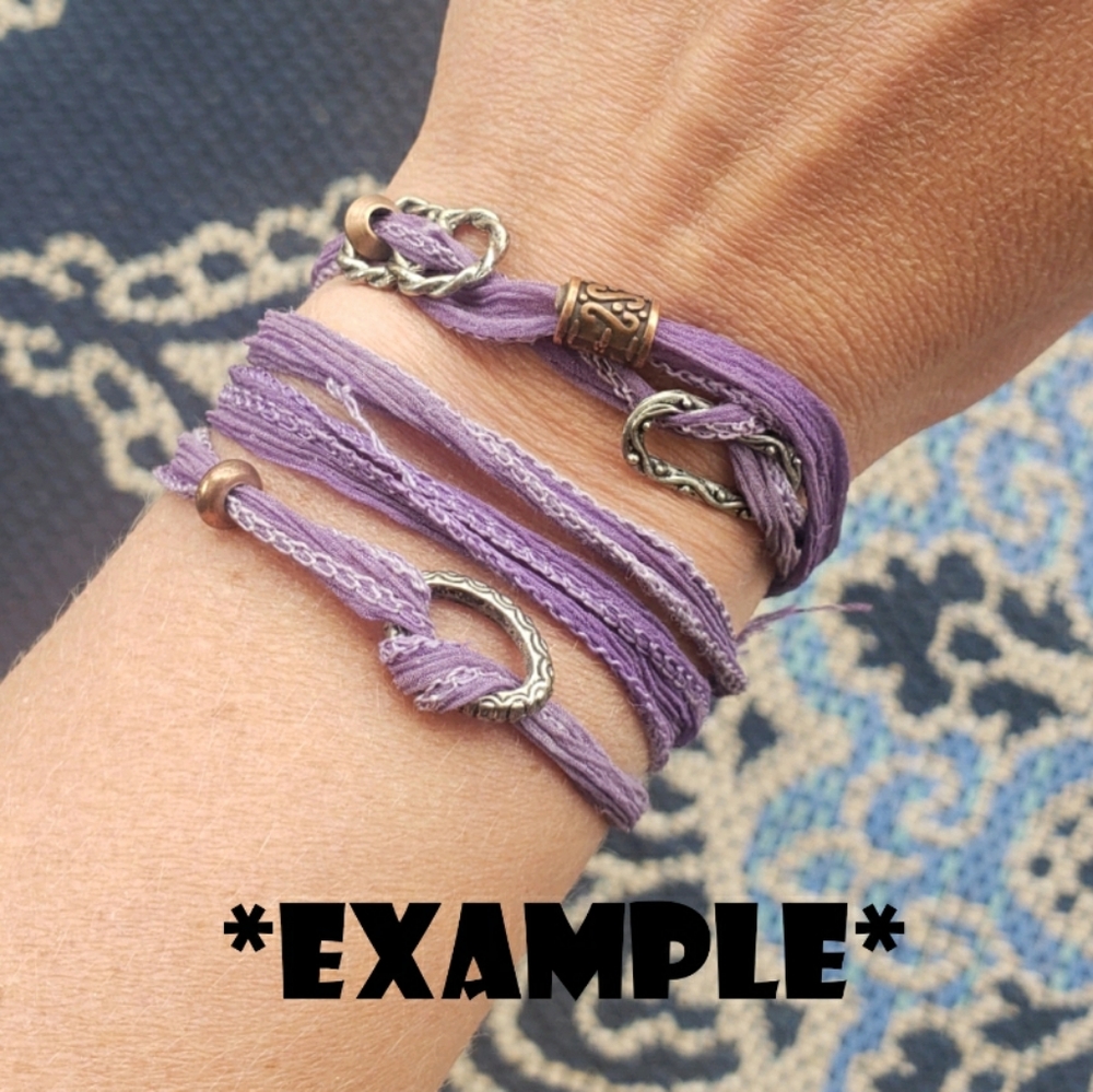 Hand-dyed silk wrap bracelet - Picture 2 of 2